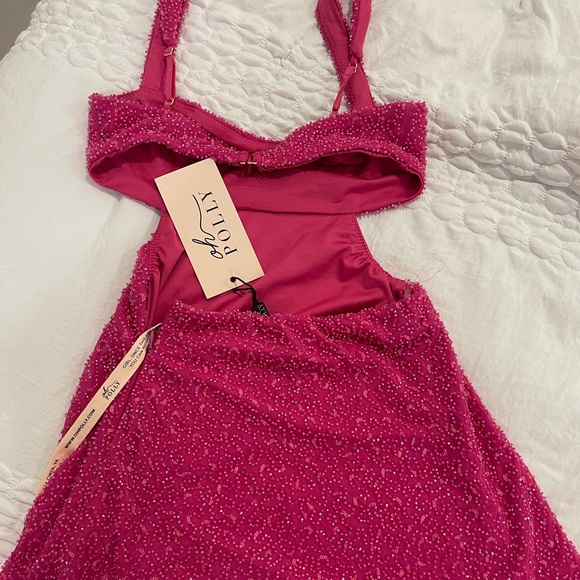 NWT EMILION Embellished Cut Out Mini Dress in Fuschia- OH POLLY SIZE 4. - Picture 4 of 5